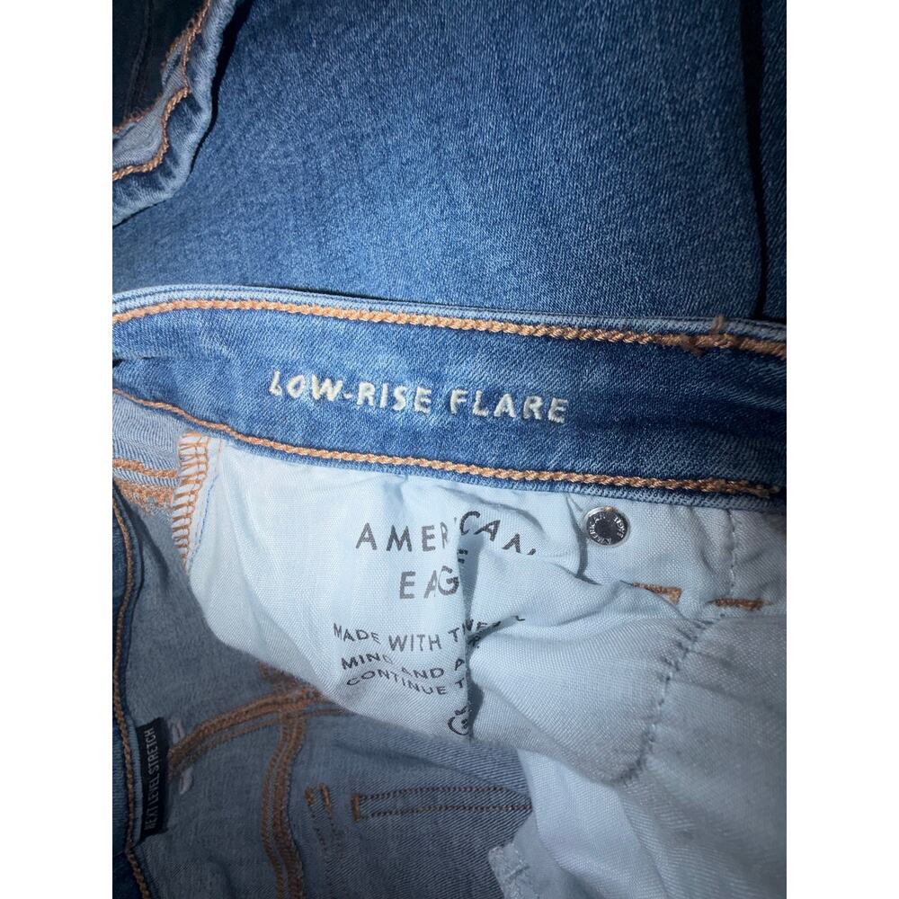 American Eagle women’s next level stretch low rise flare blue jeans - Picture 8 of 16